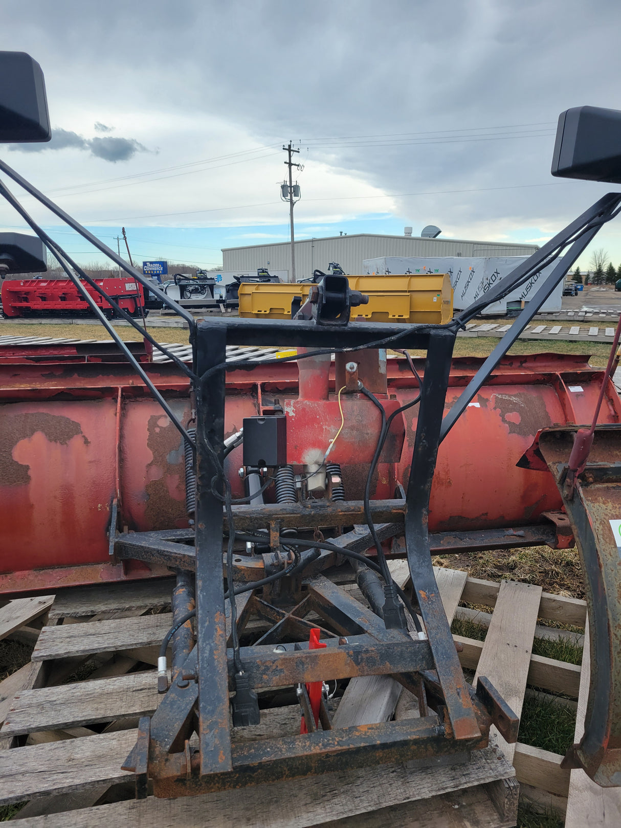 Used WESTERN® Pro 8'6" Straight Blade Snowplow (P-U2101)