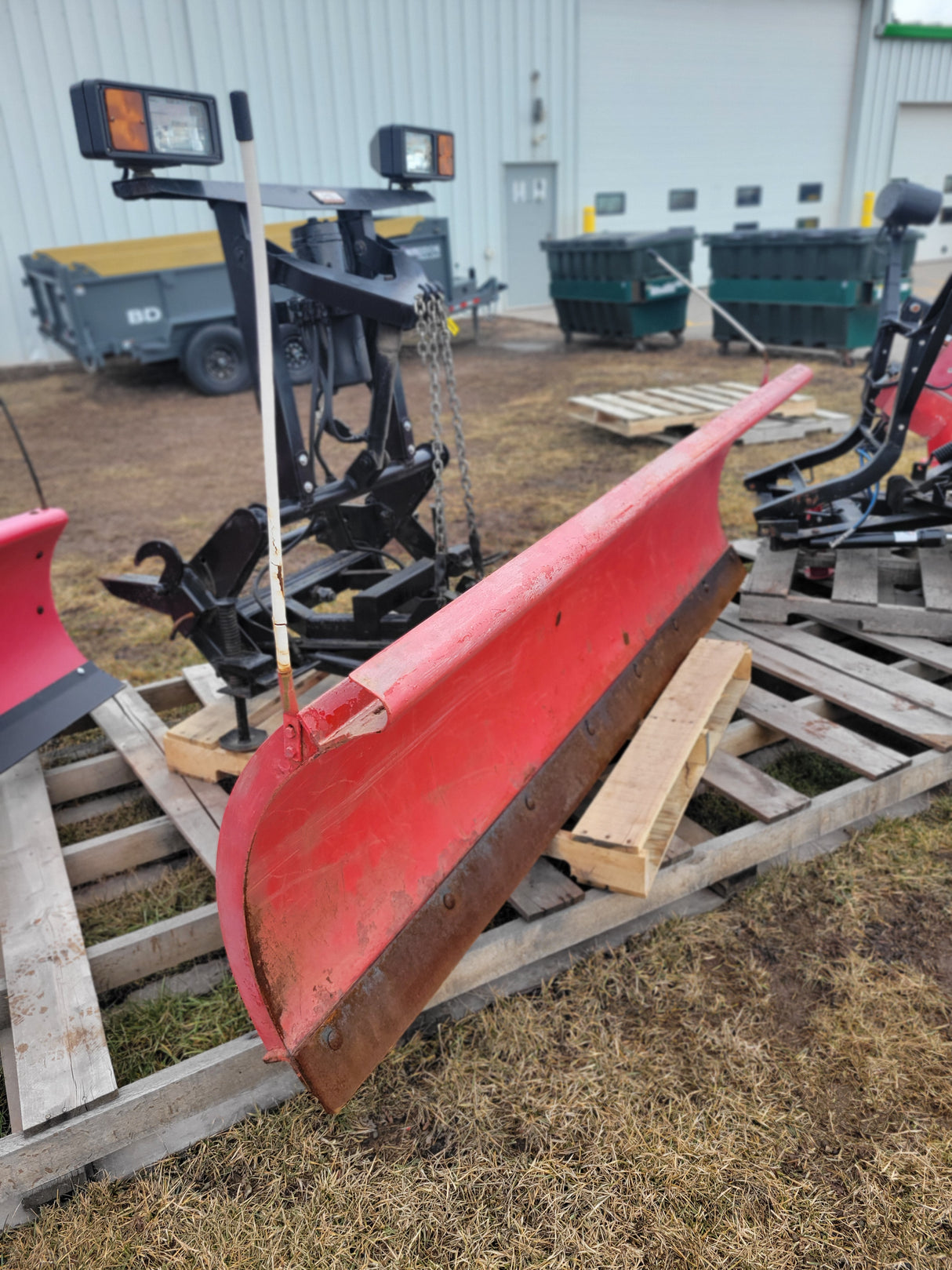 Used WESTERN® Pro 8' Straight Blade Snowplow (P-U2403)