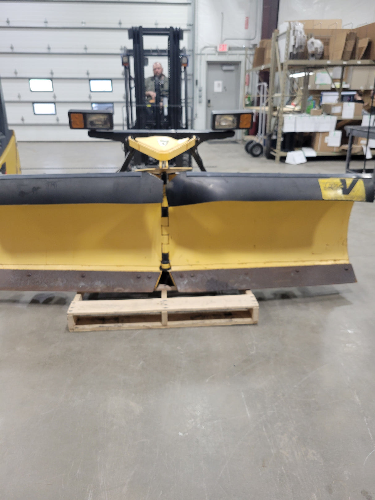 Used FISHER® EZ-V 8'6" V-Plow Snowplow (P-U2504)