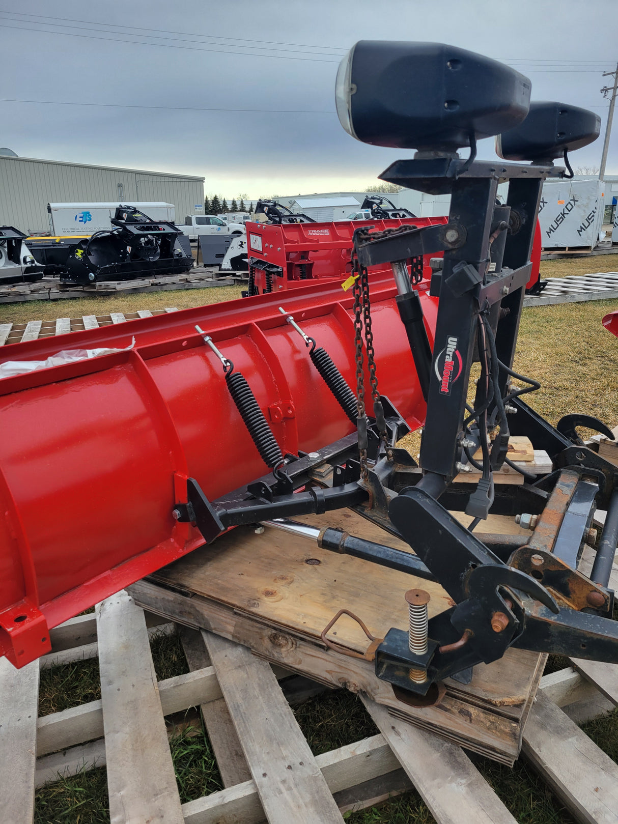 Used WESTERN® Pro 7'6"  Straight Blade Snowplow (P-U1812)