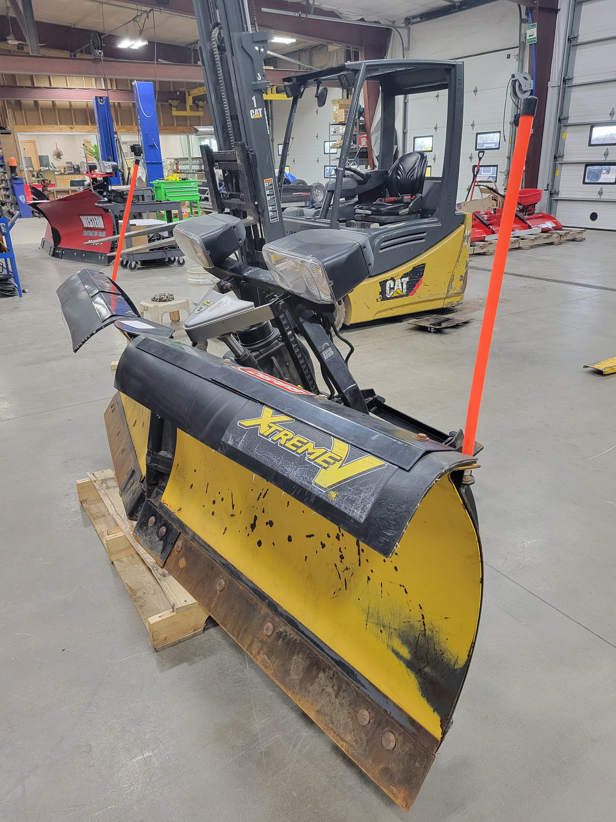 Used FISHER® XtremeV 8'6" V-Plow Snowplow (P-U2602)