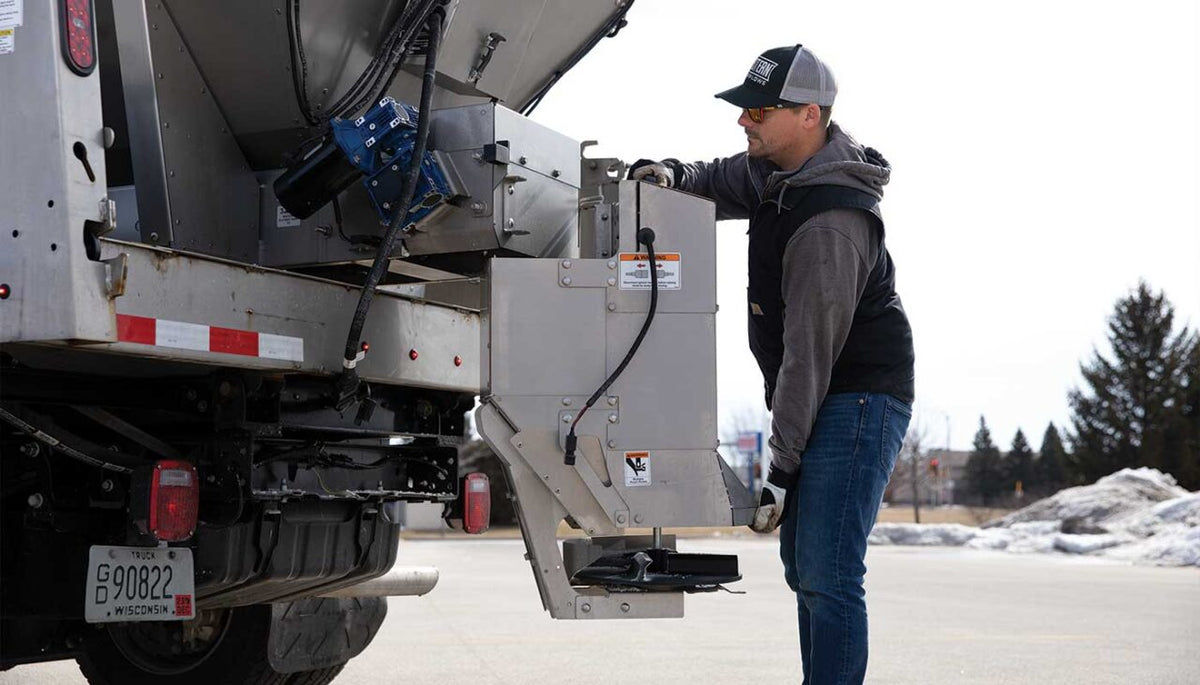 WESTERN® Spreader, MARAUDER™, Stainless Steel Hopper Spreader – NEW ...